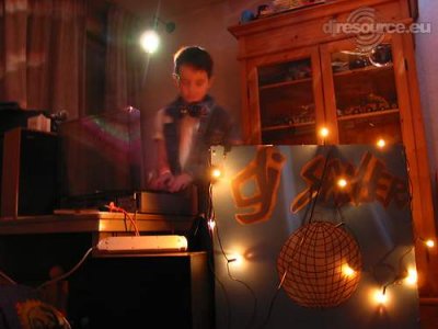 Our MEMBERS can Enlarge : djsund's DJ-Booth